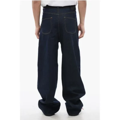 Single-Pleated Baggy Fit Jeans with Embroidered Logo 28cm