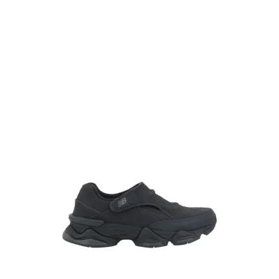 8040 Sneakers