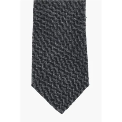 plain herringbone two-tone tie