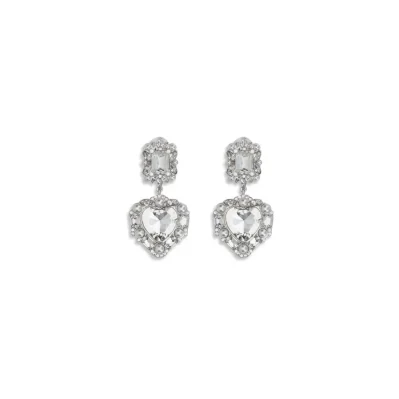Earrings with heart-shaped pendant