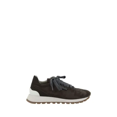 Sneakers with iconic embellishments