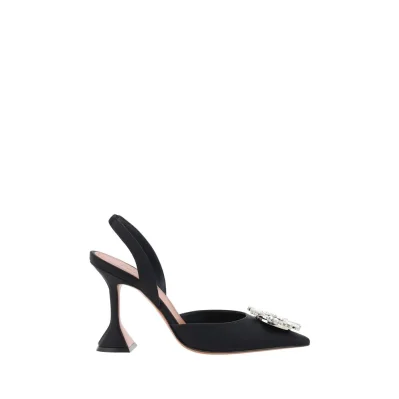 Begum Pumps