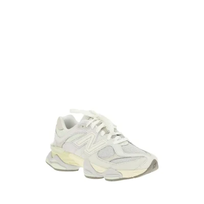 9060 Sneakers
