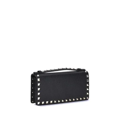 Wallet with chain