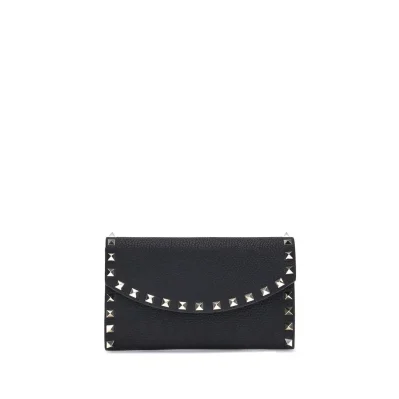 Wallet with chain