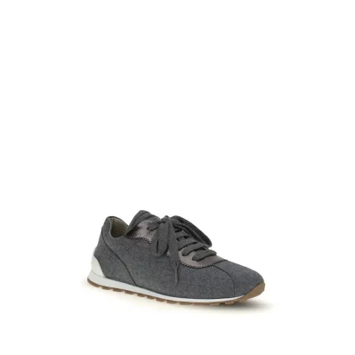 PAIR OF SNEAKERS