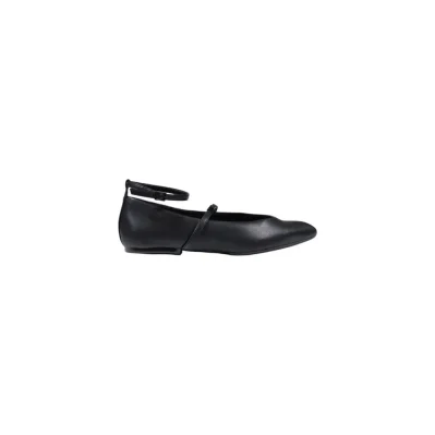 Black Polyester Platform