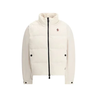 Jacket with sleeves in contrast