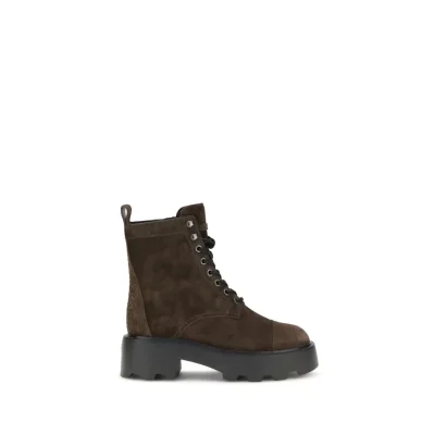 T Ankle Boots with grooved lug sole