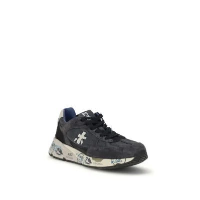 Mase Sneakers