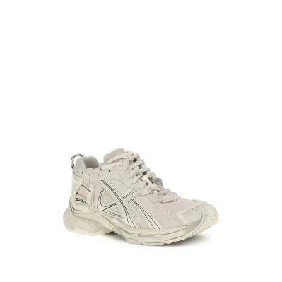 Runner Sneakers
